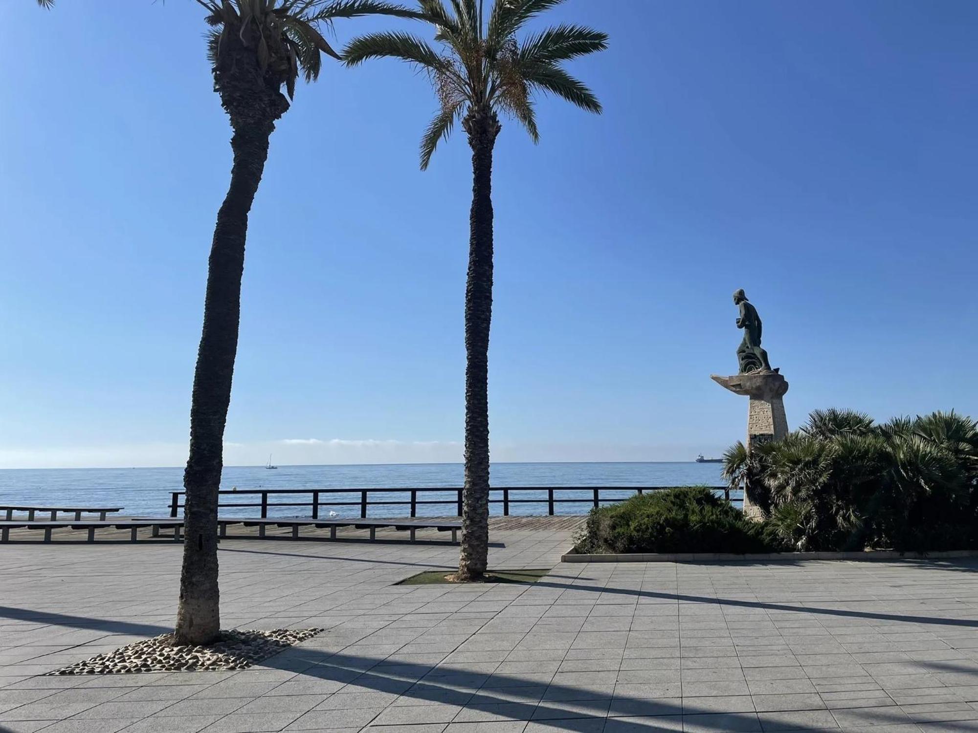 Amazing Penthouse On The Beach, Sea Views, Wifi, Airconditioning And Parking Torrevieja Exteriör bild